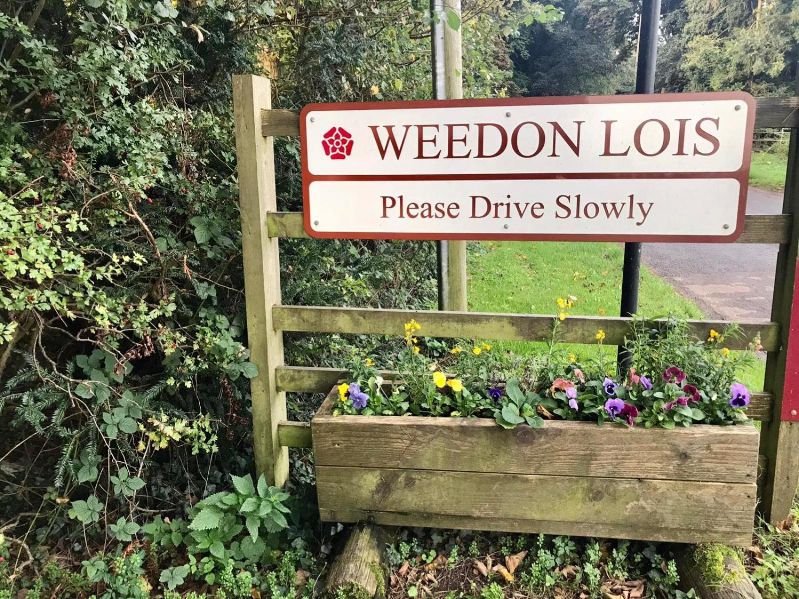 Beautiful Shepherd'S Hut - Lois Weedon Weston  Eksteriør bilde